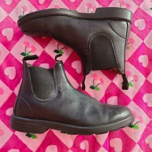 Black Leather Blundstone Boots